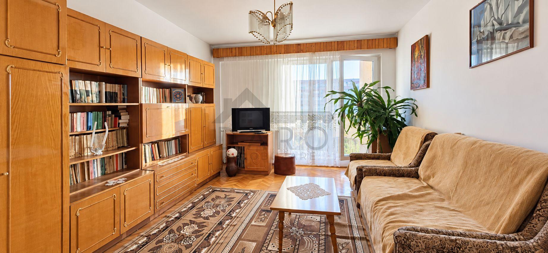 Vând apartament cu trei camere Tudor confort 1 - 2