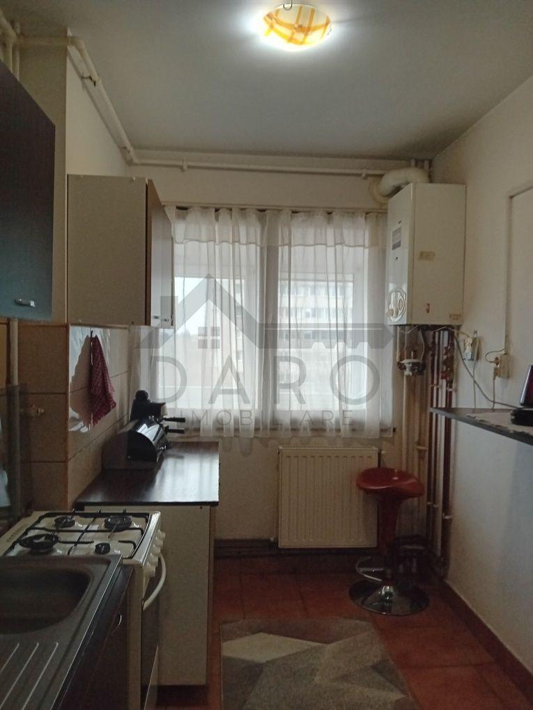 Închiriez apartament cu doua camere în Aleea Carpați - 2