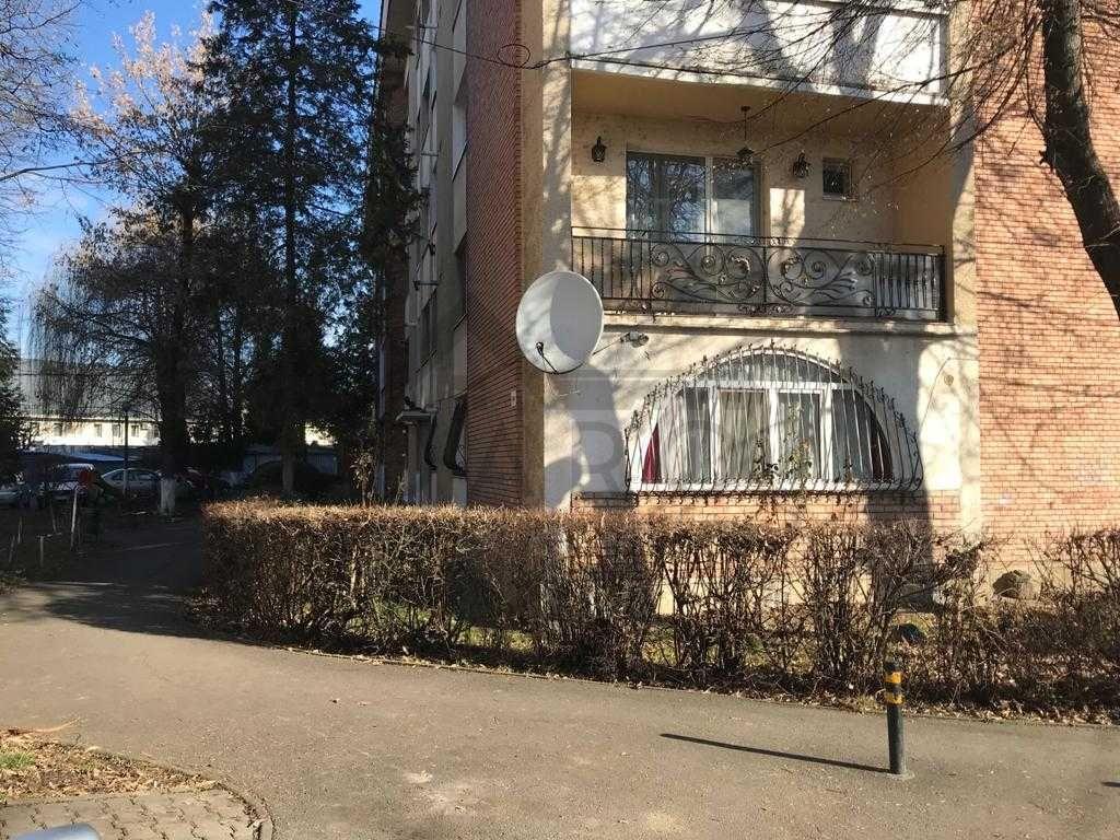 De vanzare apartament 2 camere - 7