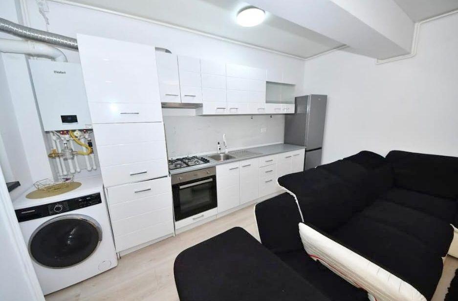 De inchiriat apartament 2 camere, bloc Flamingo, etaj 3, 500 euro - 1