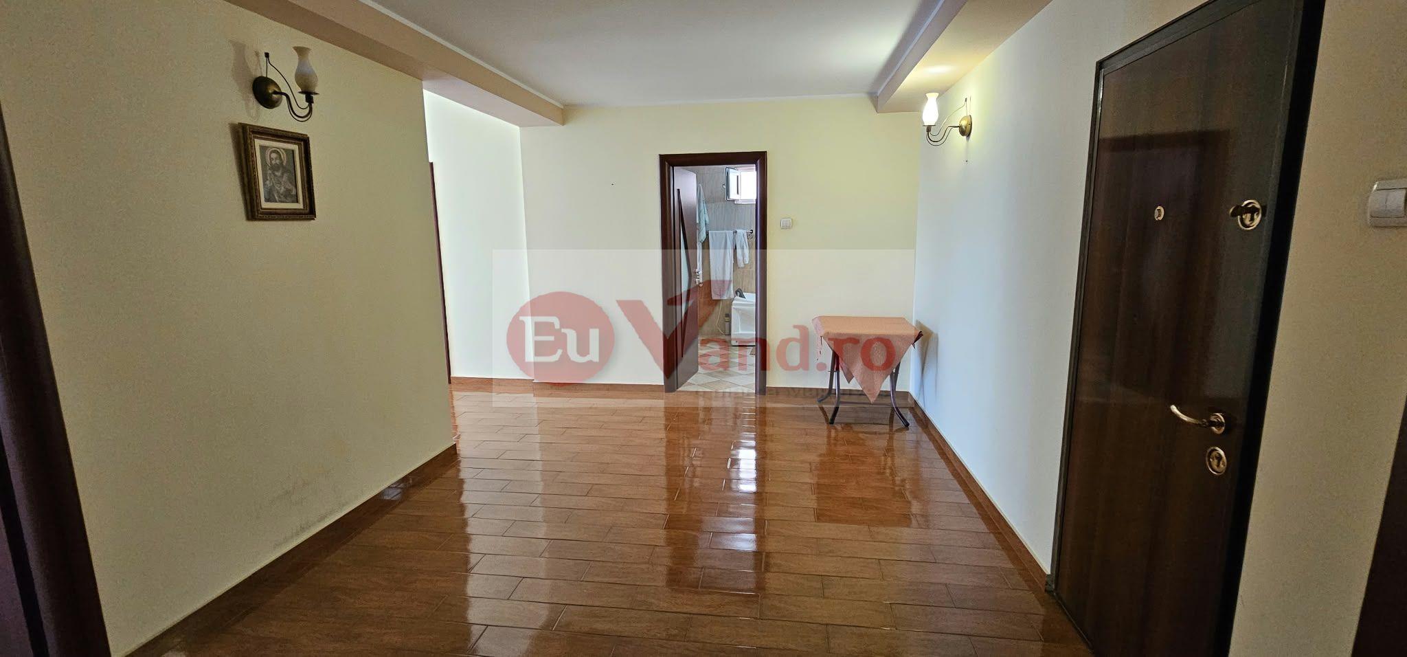 Spațiu - apartament 5 camere de închiriat – 160 mp - Micro 20 – zona BKO - 5