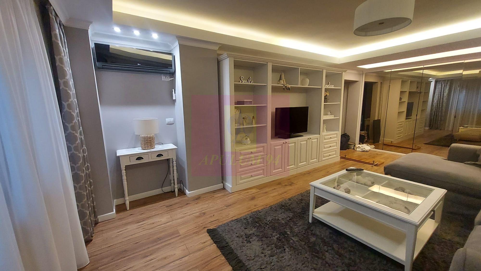 Vand apartament 3 camere Bd Libertatii - 1