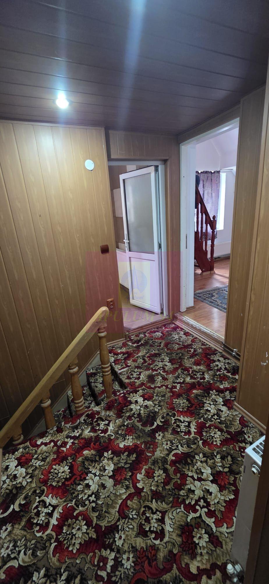 Cabana de vânzare în Bușteni – vedere spre Caraiman și 650 mp de teren - 21