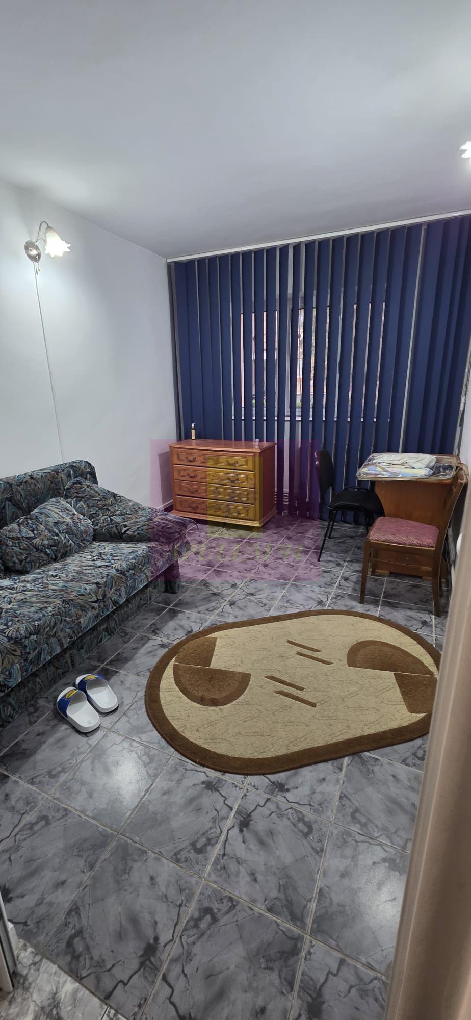 Apartament cu 3 camere de vanzare in Campina, parter - 7