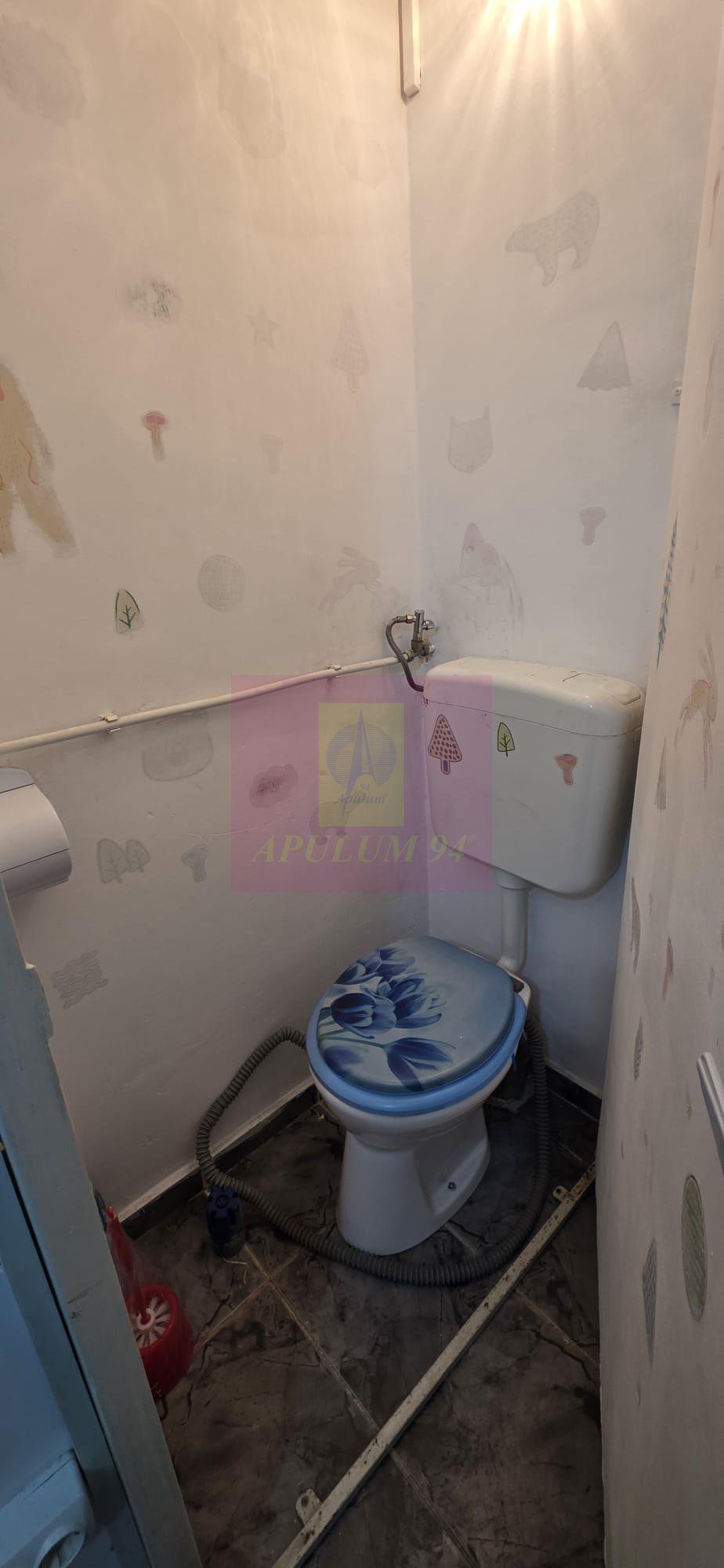 Apartament cu 3 camere de vanzare in Campina, parter - 16