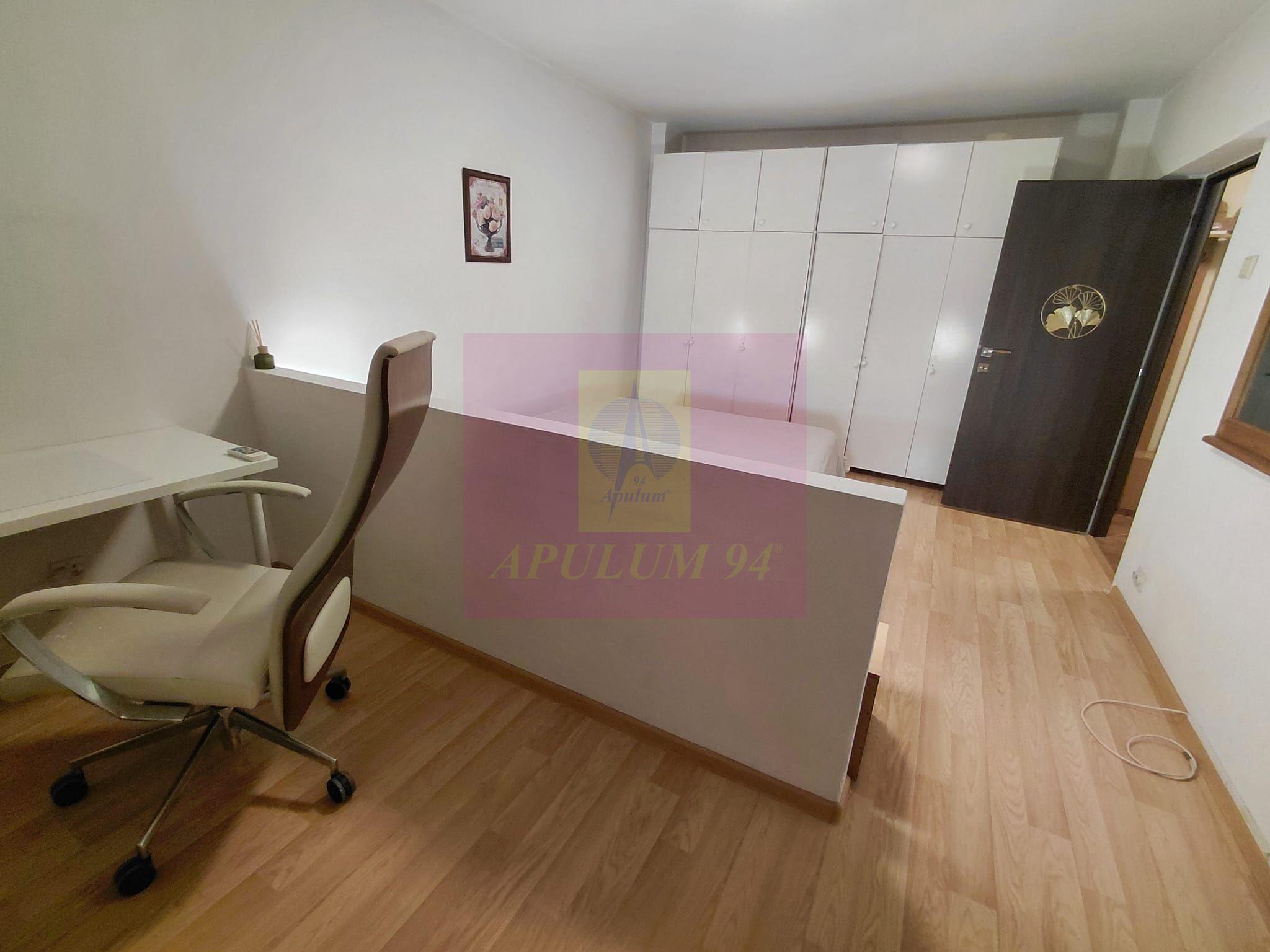 Vanzare apartament 2 camere bd Decebal stradal, parking - 13