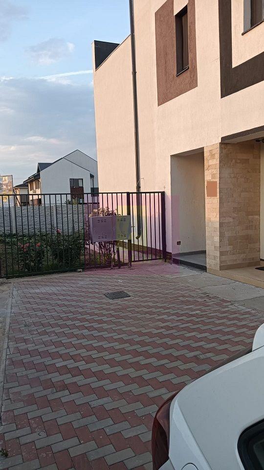 Vila tip duplex Otopeni- 23 August. - 3