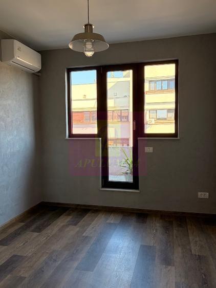 Spațiu de birouri de închiriat | Bd. Dacia – Aurel Vlaicu | 7 camere - 11