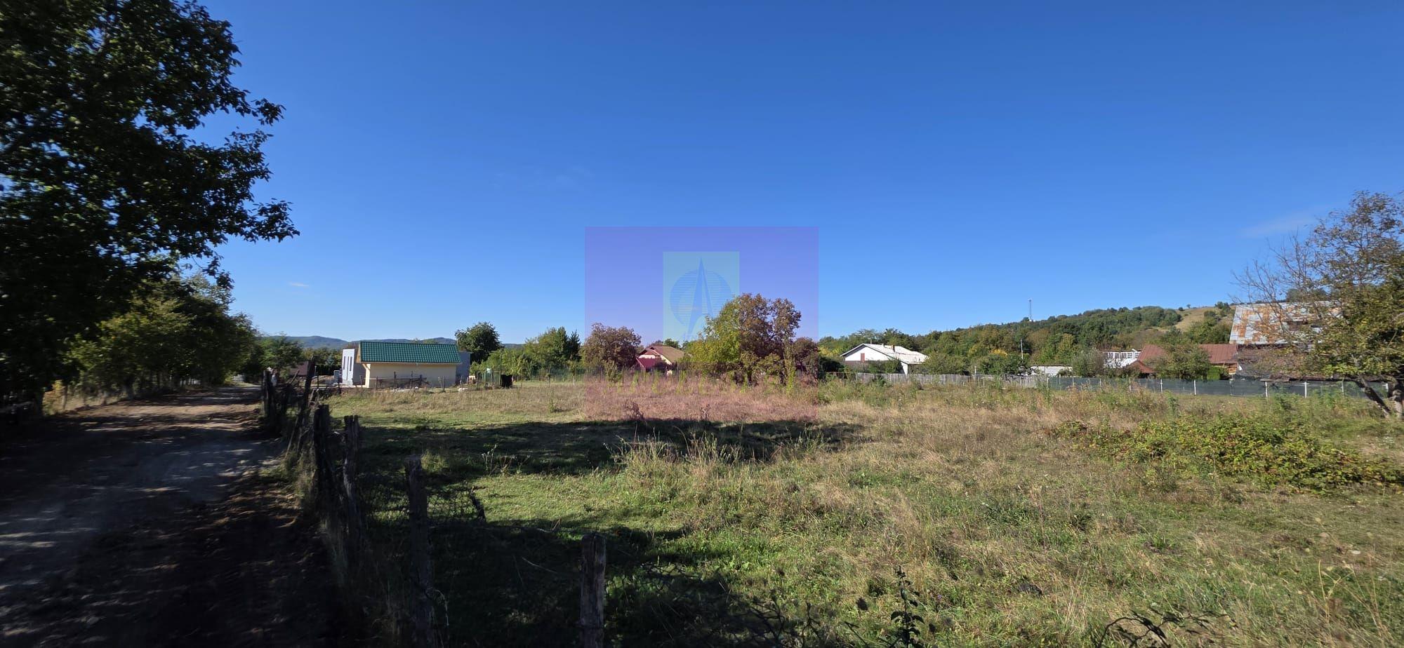 Teren intravilan 3.750 mp de vanzare in Campina - 1