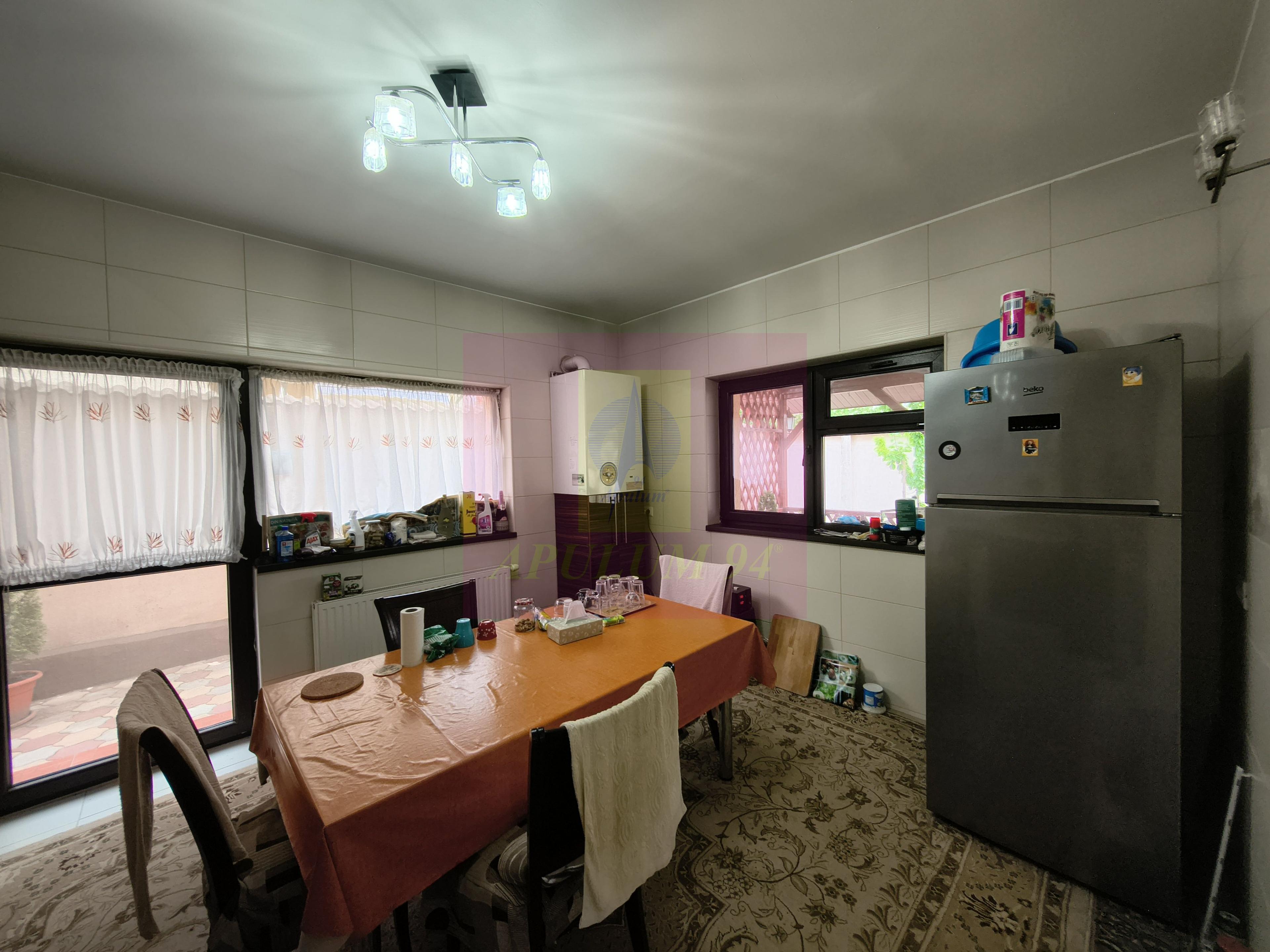 Vilă individuală cu 5 camere, curte proprie în Afumați lângă primărie - 13