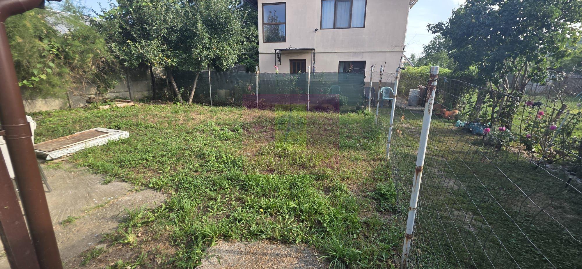 Casa cu 3 camere de vanzare in Campina - 2