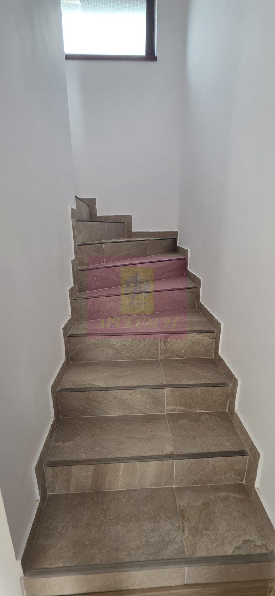 Vila cu 4 camere de vanzare in Brebu - 23