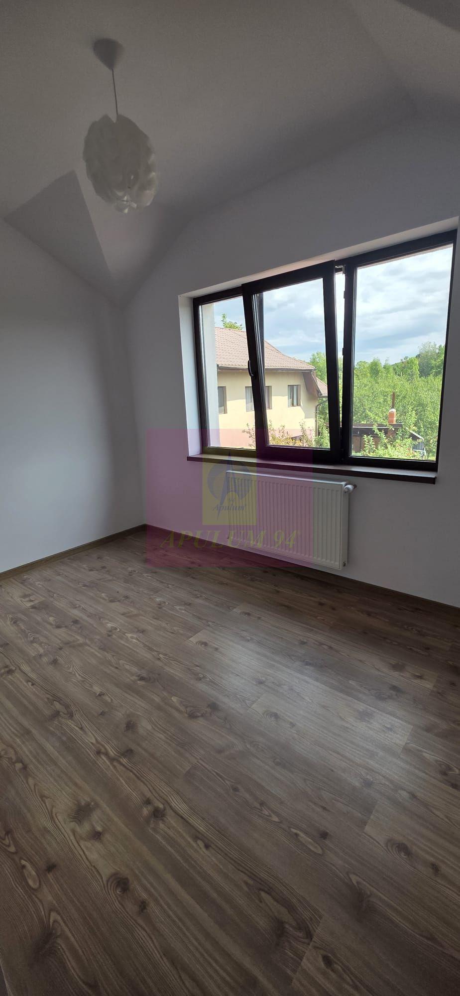 Vila cu 4 camere de vanzare in Brebu - 30