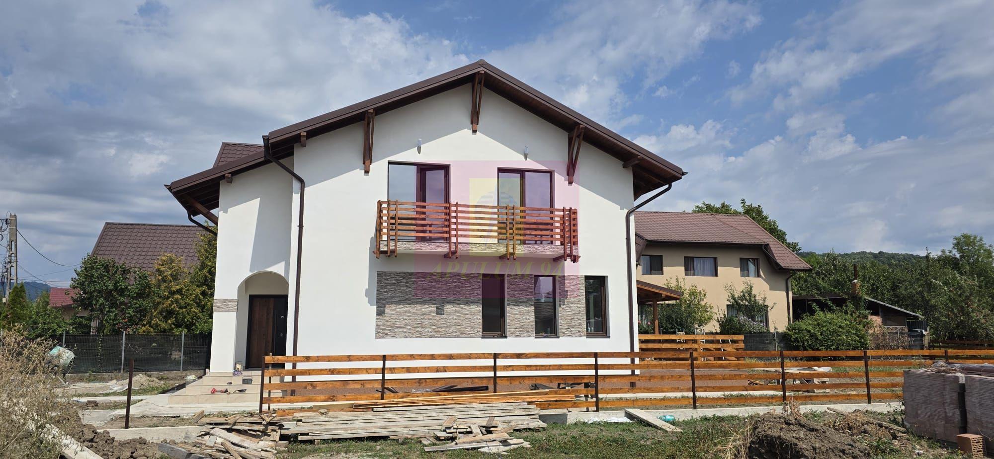 Vila cu 4 camere de vanzare in Brebu - 3