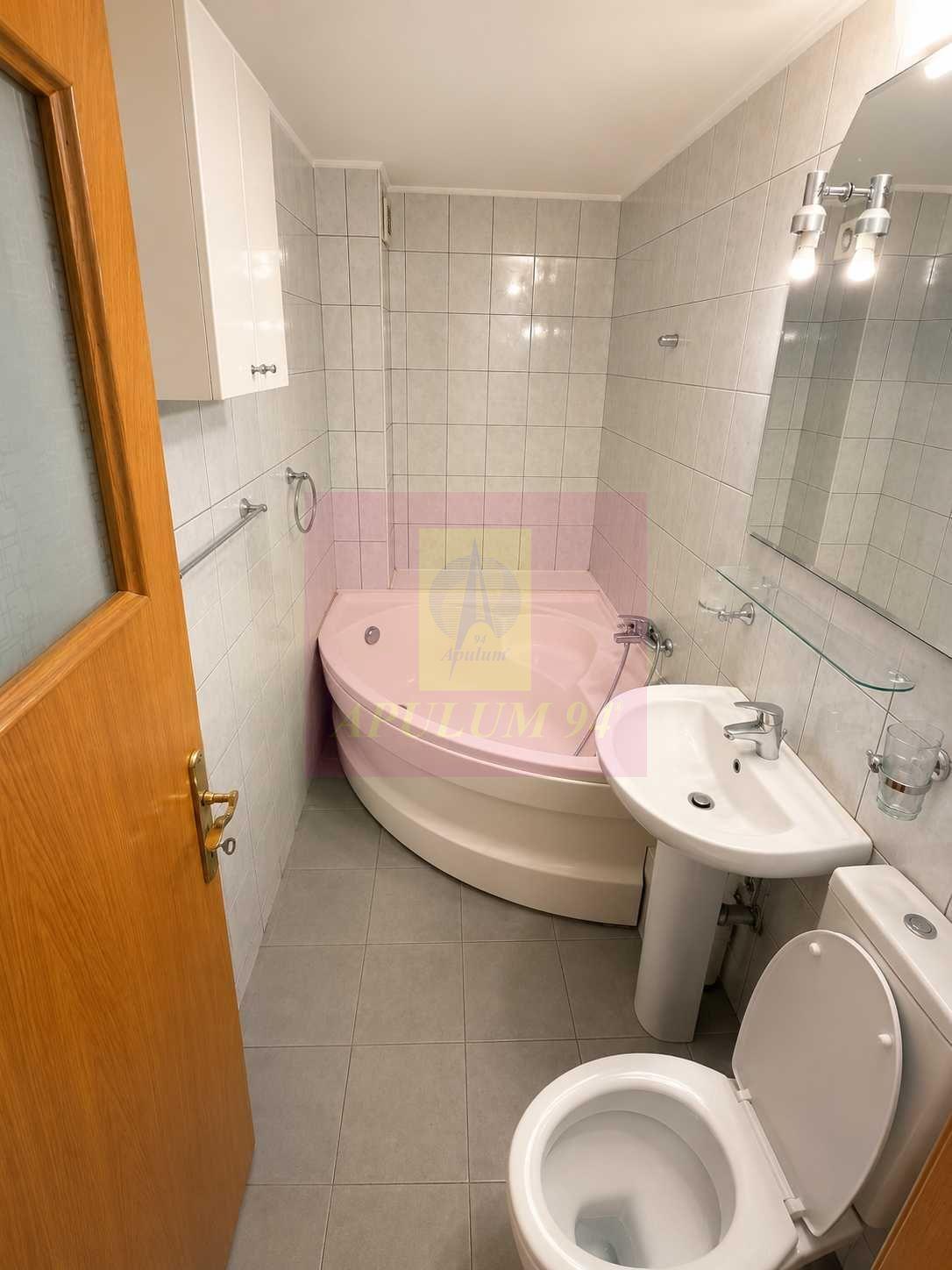 Apartament vanzare 3 camere Decebal, Centrala proprie - 6
