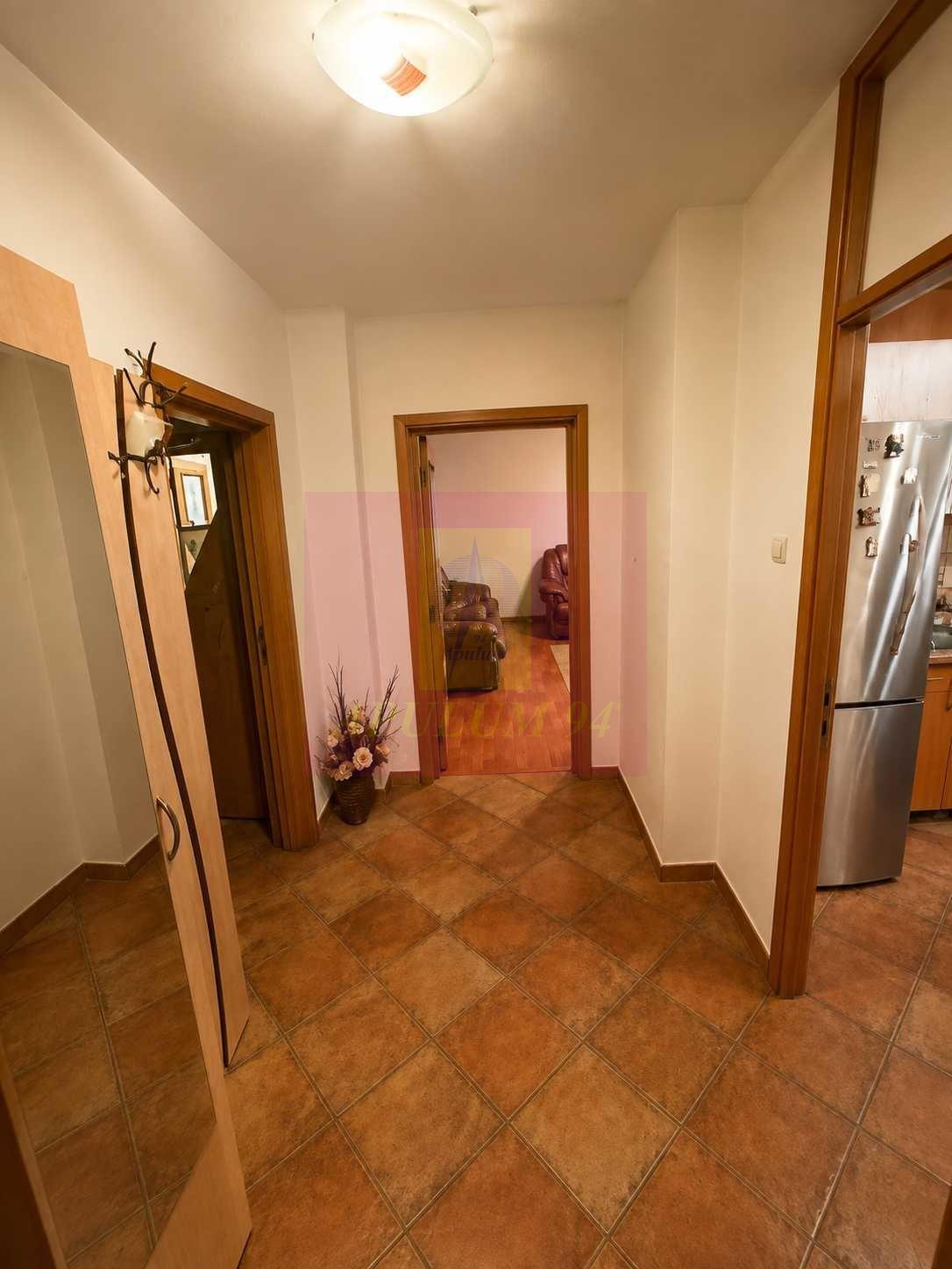 Apartament vanzare 3 camere Decebal, Centrala proprie - 7