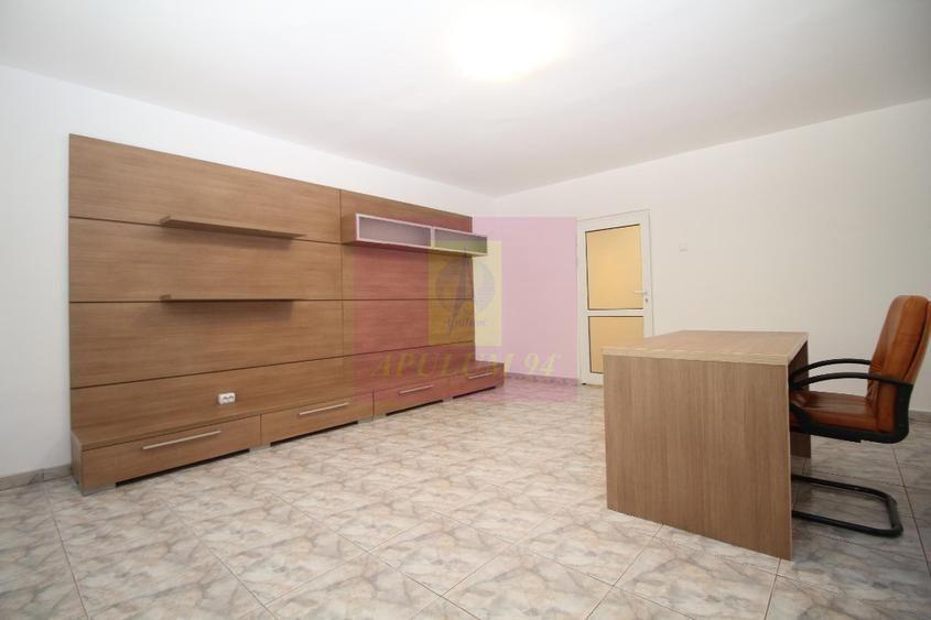 Apartament cu 3 camere de vânzare Decebal adiacent - 4