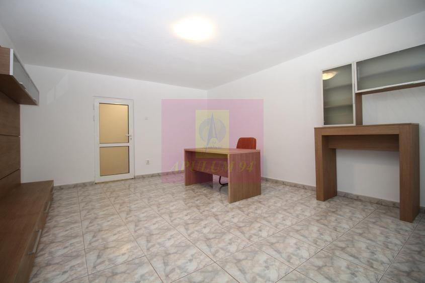 Apartament cu 3 camere de vânzare Decebal adiacent - 12