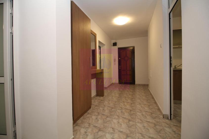 Apartament cu 3 camere de vânzare Decebal adiacent - 9