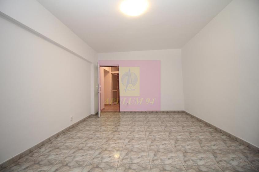 Apartament cu 3 camere de vânzare Decebal adiacent - 3