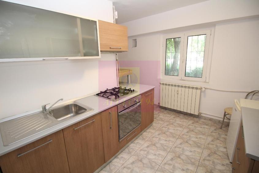 Apartament cu 3 camere de vânzare Decebal adiacent - 10