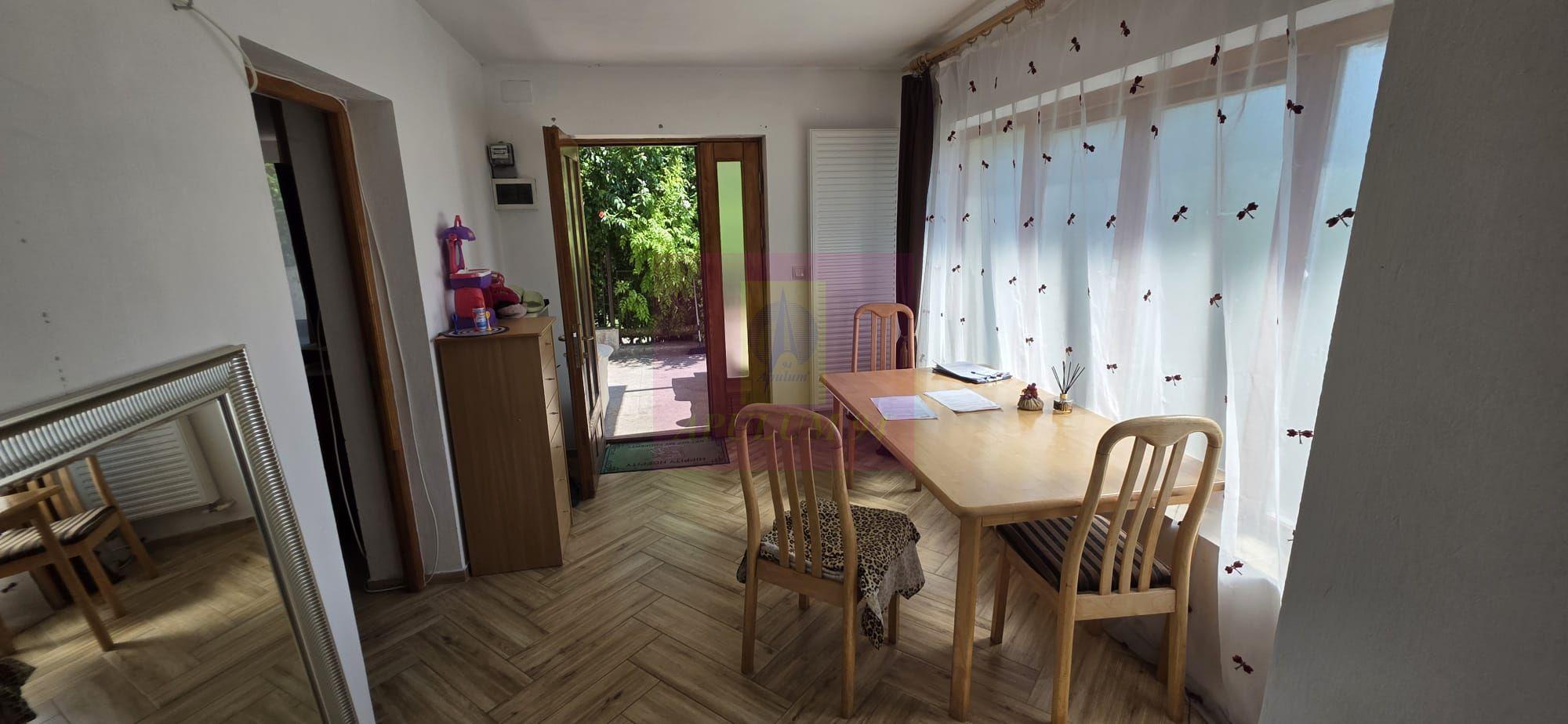 Casa cu 4 camere de vanzare in Campina - 4