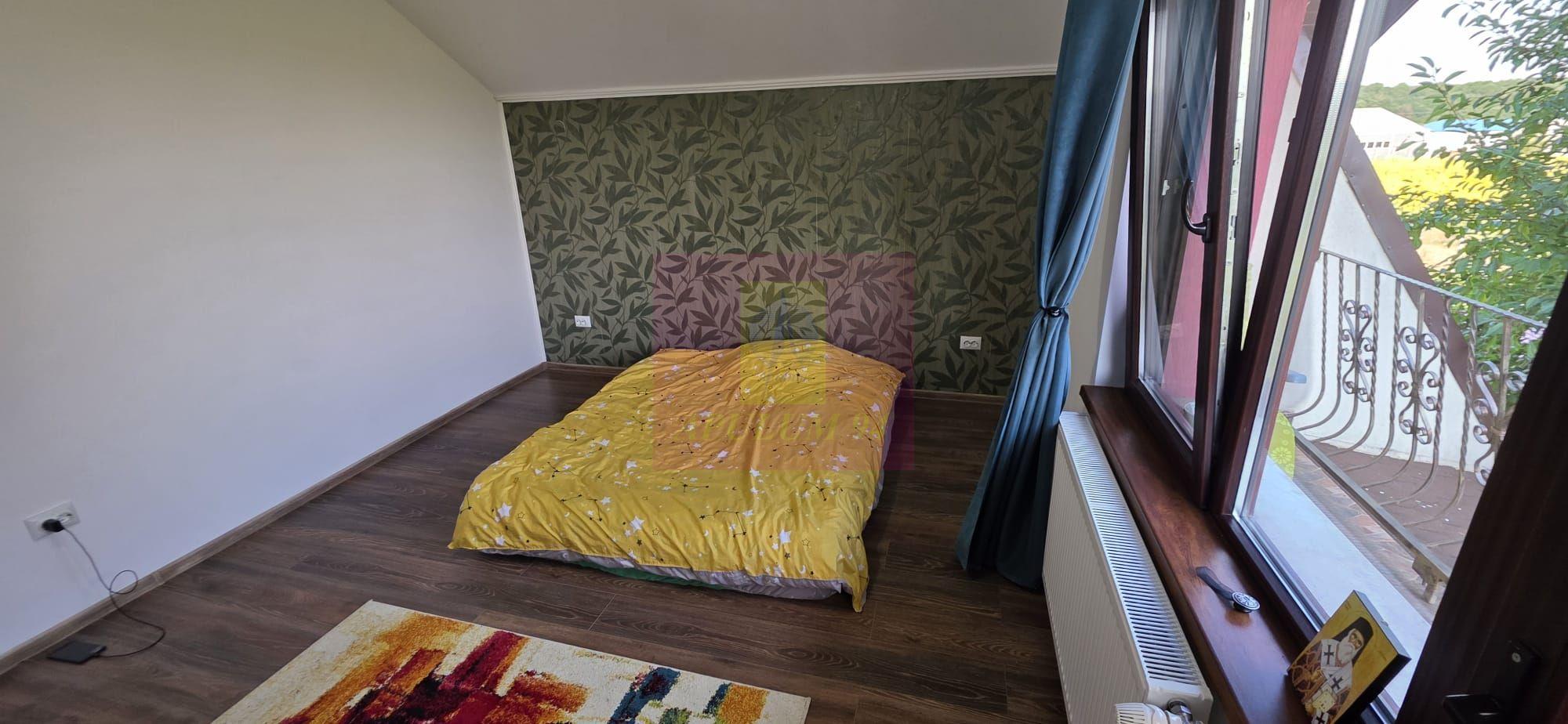 Vila 6 camere de vanzare in Banesti - 13