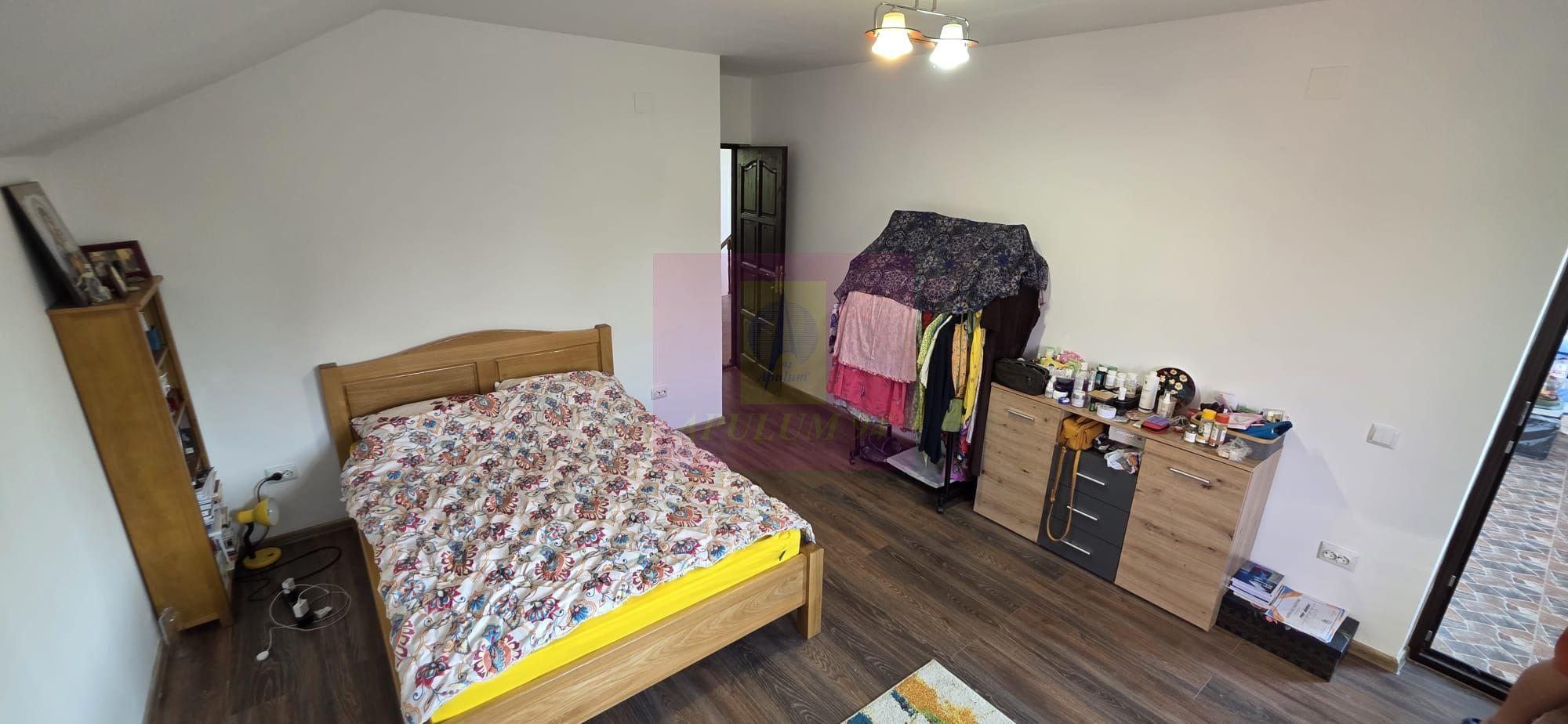 Vila 6 camere de vanzare in Banesti - 14