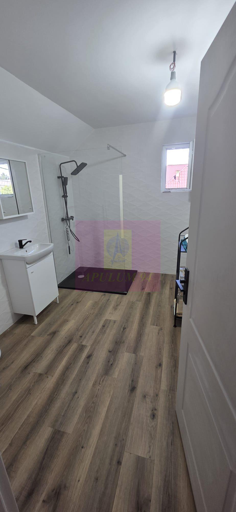 Vila 2025 de vanzare cu 4 camere in Breaza - 11