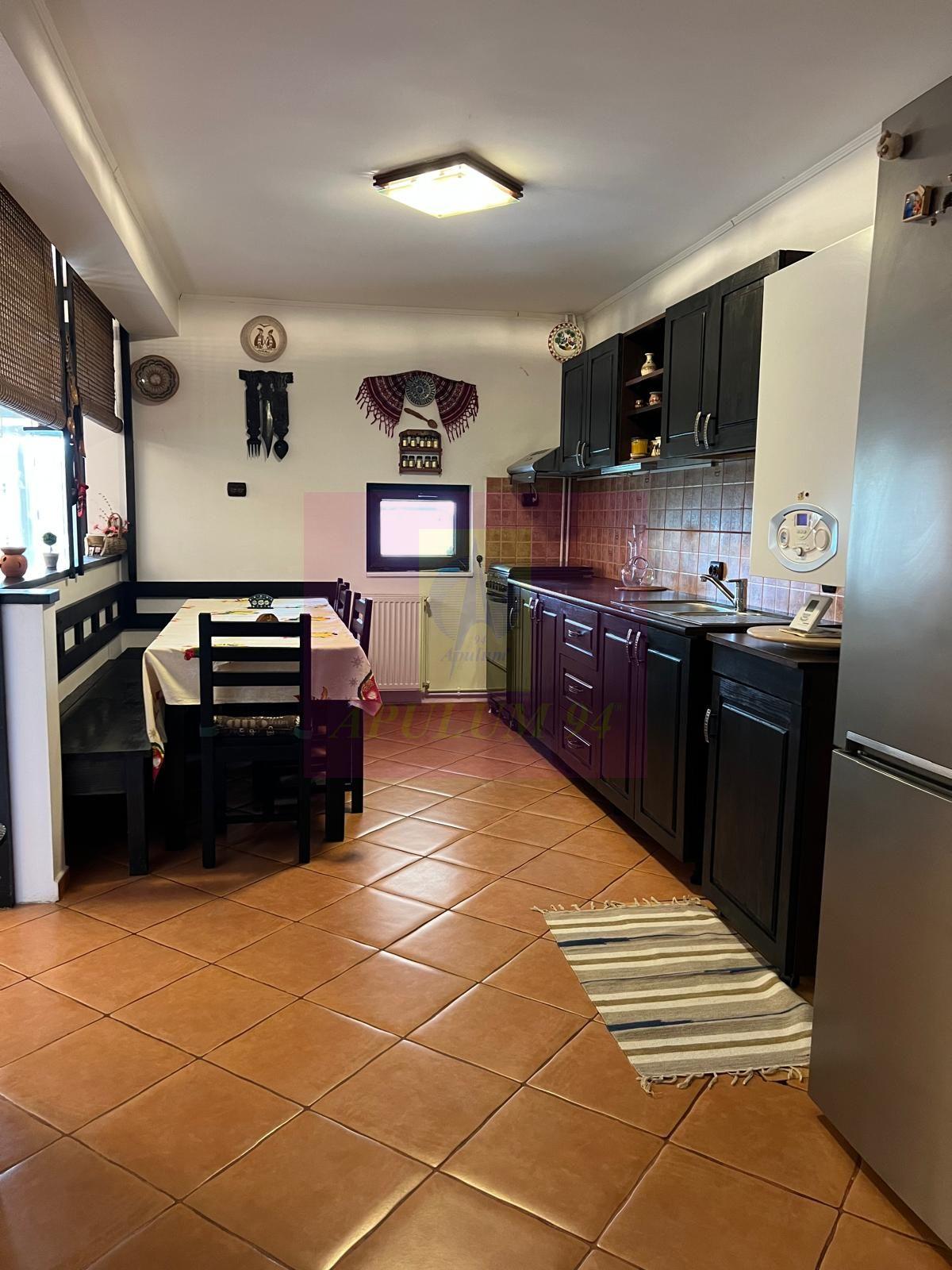 Vila cu 6 camere de vanzare in Brebu - 9