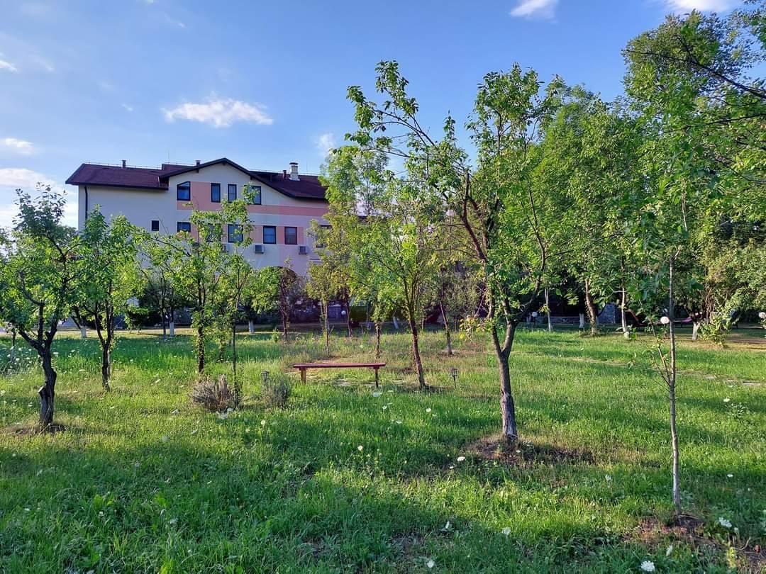 Pensiune de vanzare in Cornu - 3