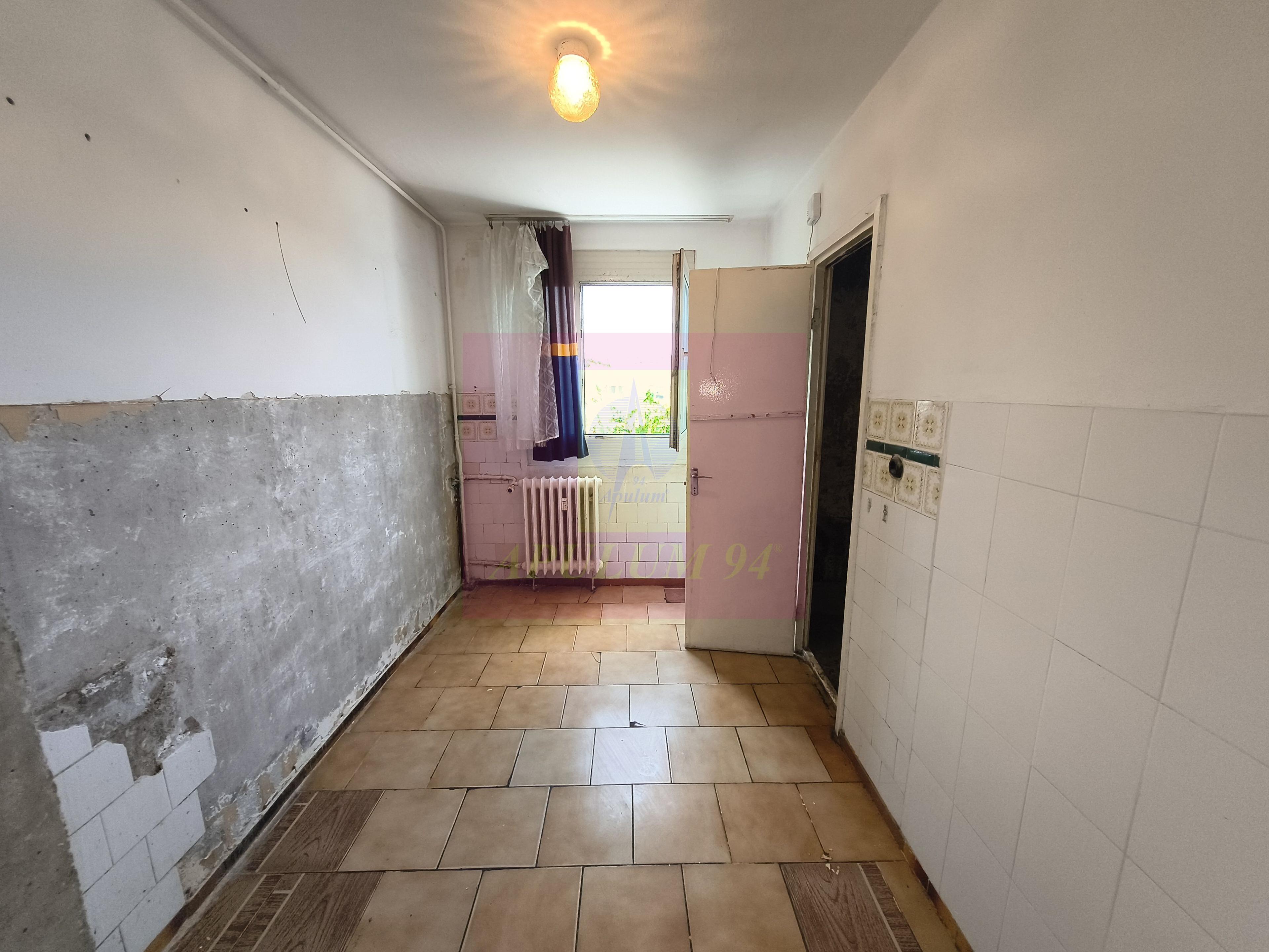 Drumul Taberei - Valea Ialomiței, Apartament 3 camere în Bloc P+4 - 14