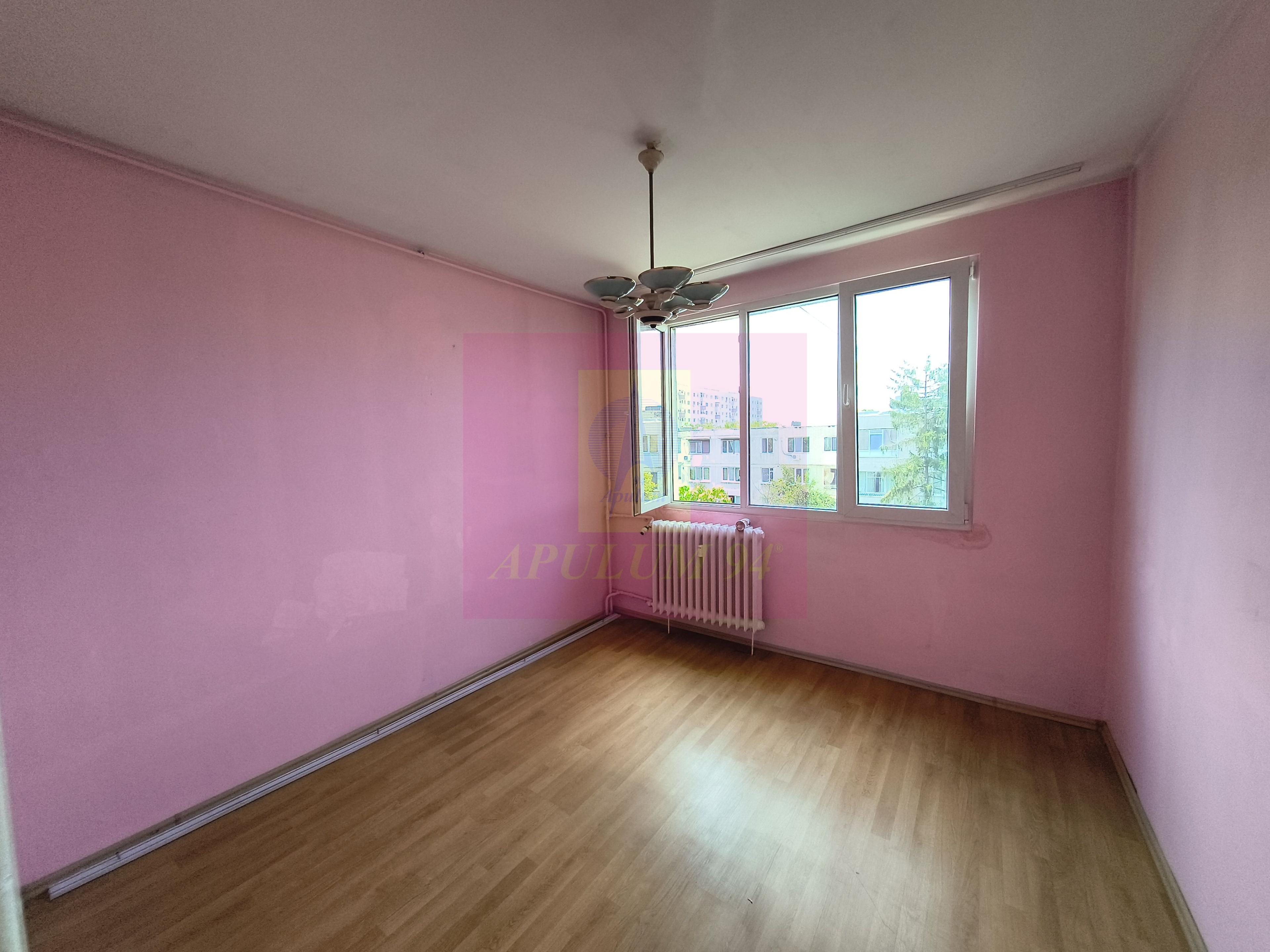 Drumul Taberei - Valea Ialomiței, Apartament 3 camere în Bloc P+4 - 15