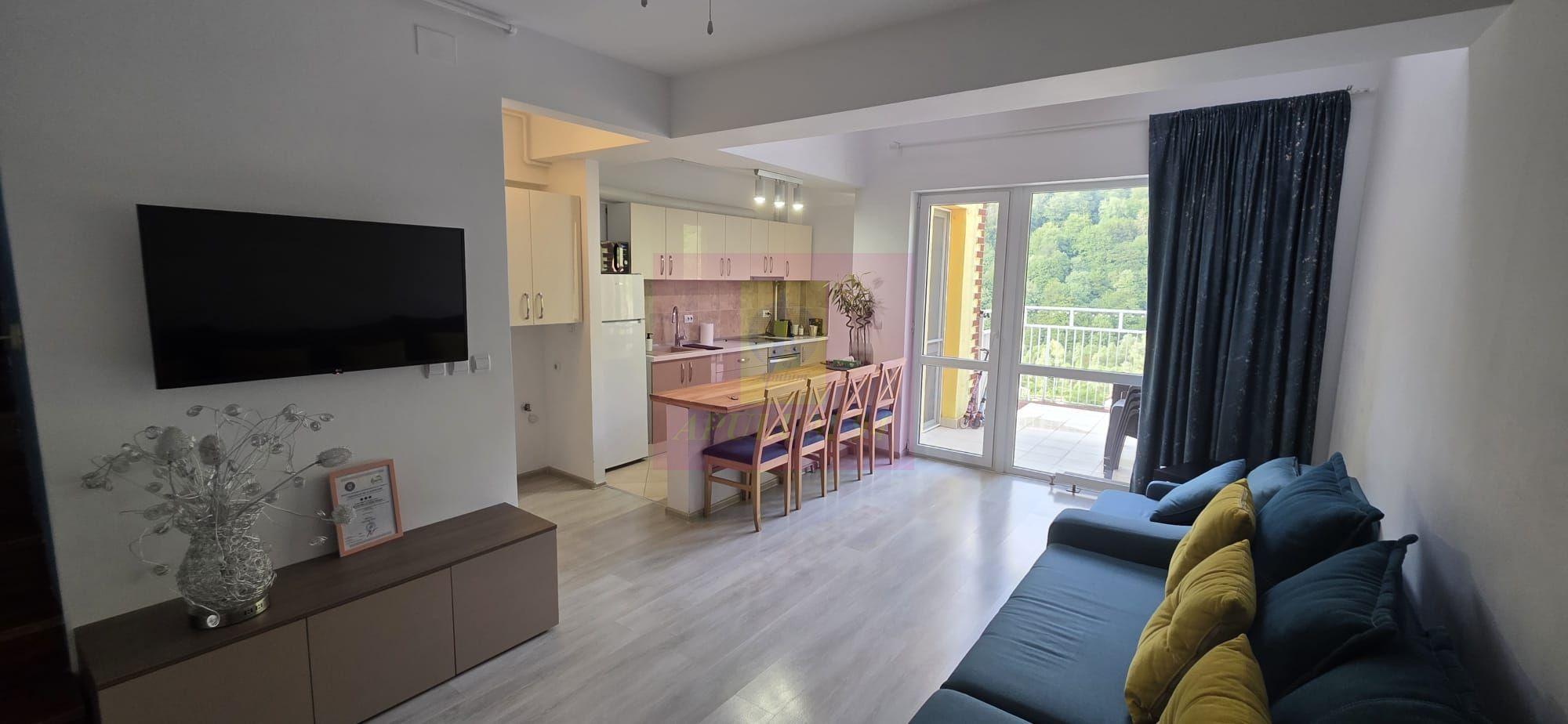 Apartament de vanzare in Sinaia cu view superb - 1