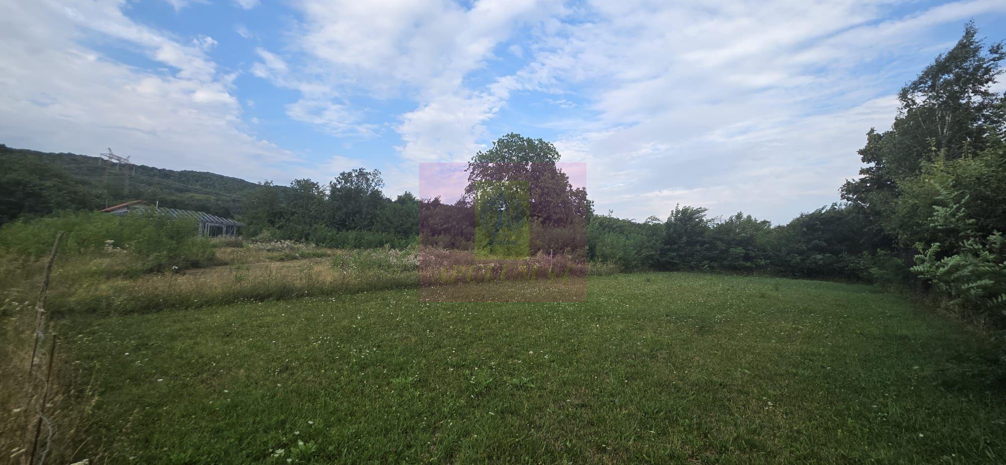 650 mp de liniste, natura si aer curat in Brebu, Prahova - 1