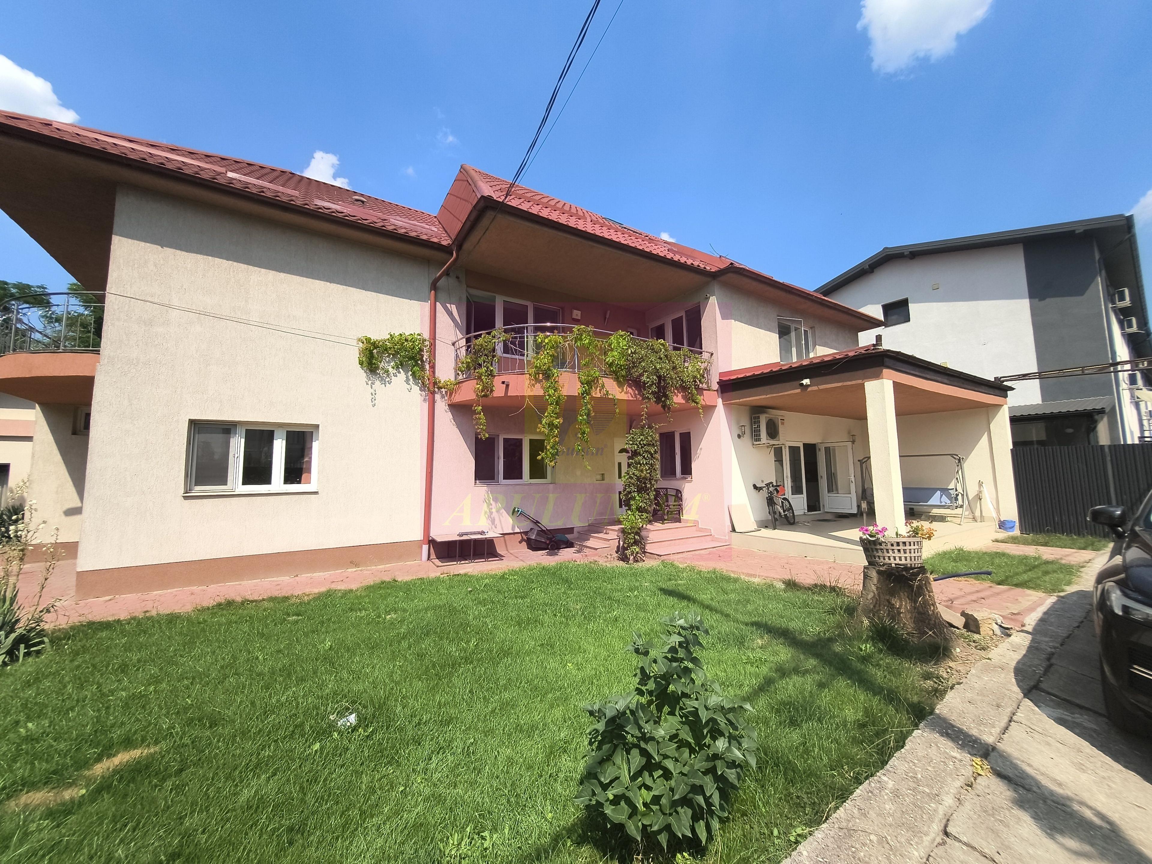 Vila de lângă Catedrala Ortodoxă ,,Sfânta Cuvioasă Parascheva" - 1