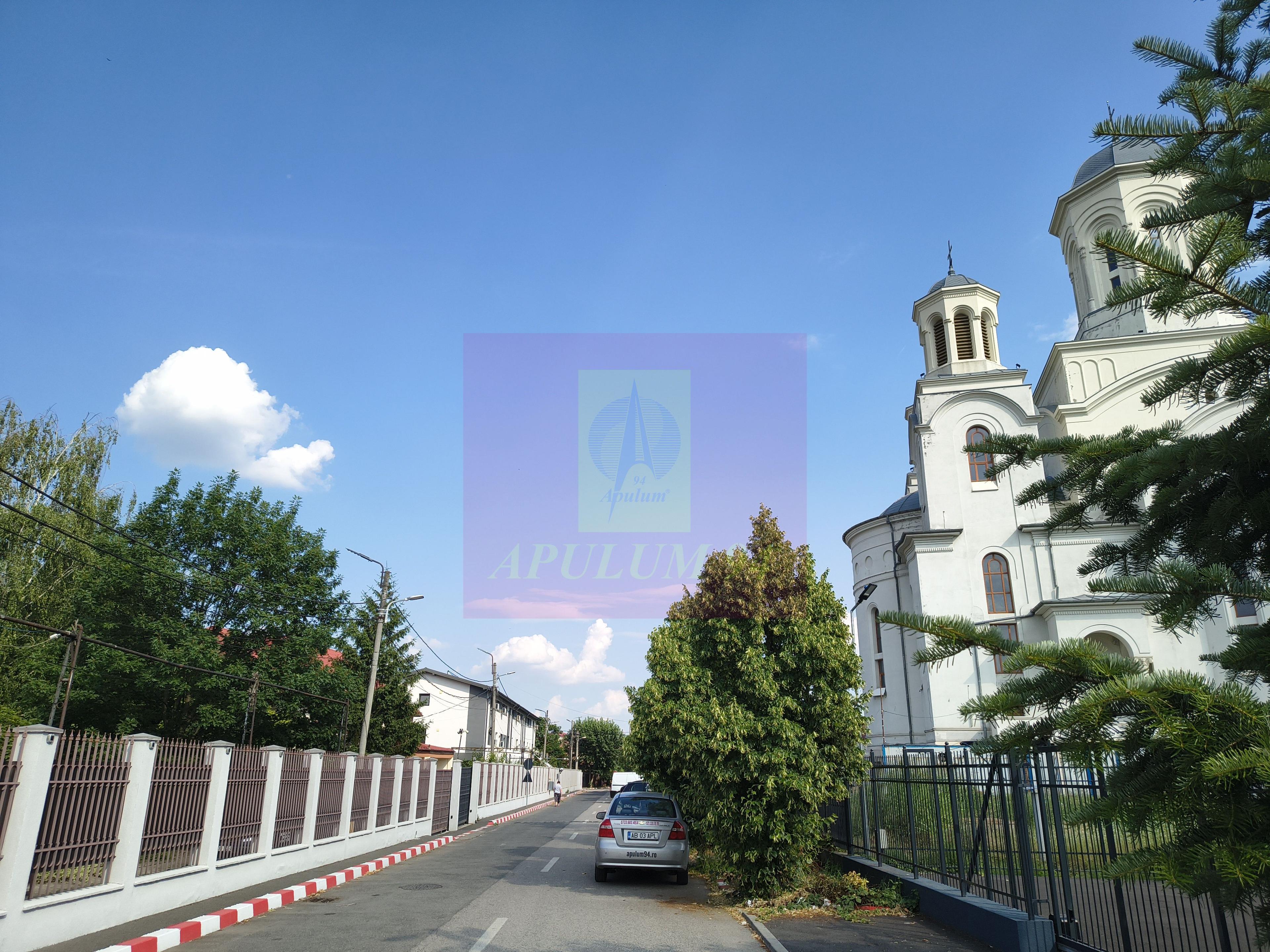 Vila de lângă Catedrala Ortodoxă ,,Sfânta Cuvioasă Parascheva" - 52