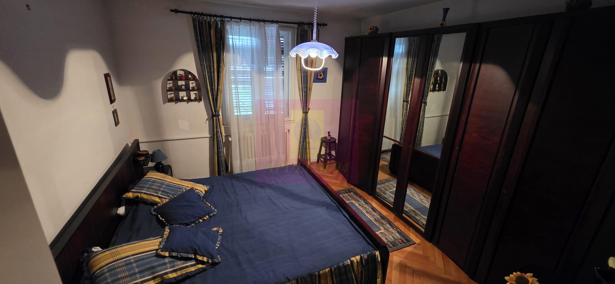 Vila de vanzare cu 6 camere si teren de 5116 mp in Cornu, Prahova - 7