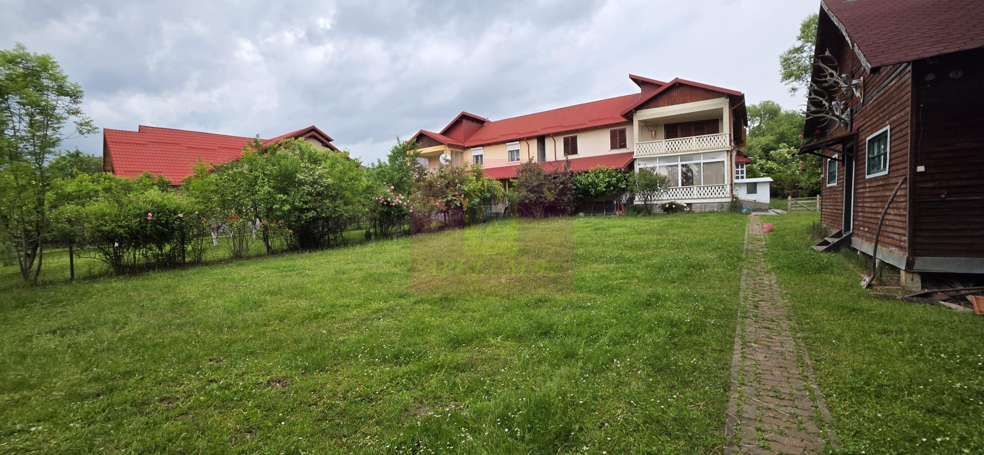 Vila de vanzare cu 6 camere si teren de 5116 mp in Cornu, Prahova - 40