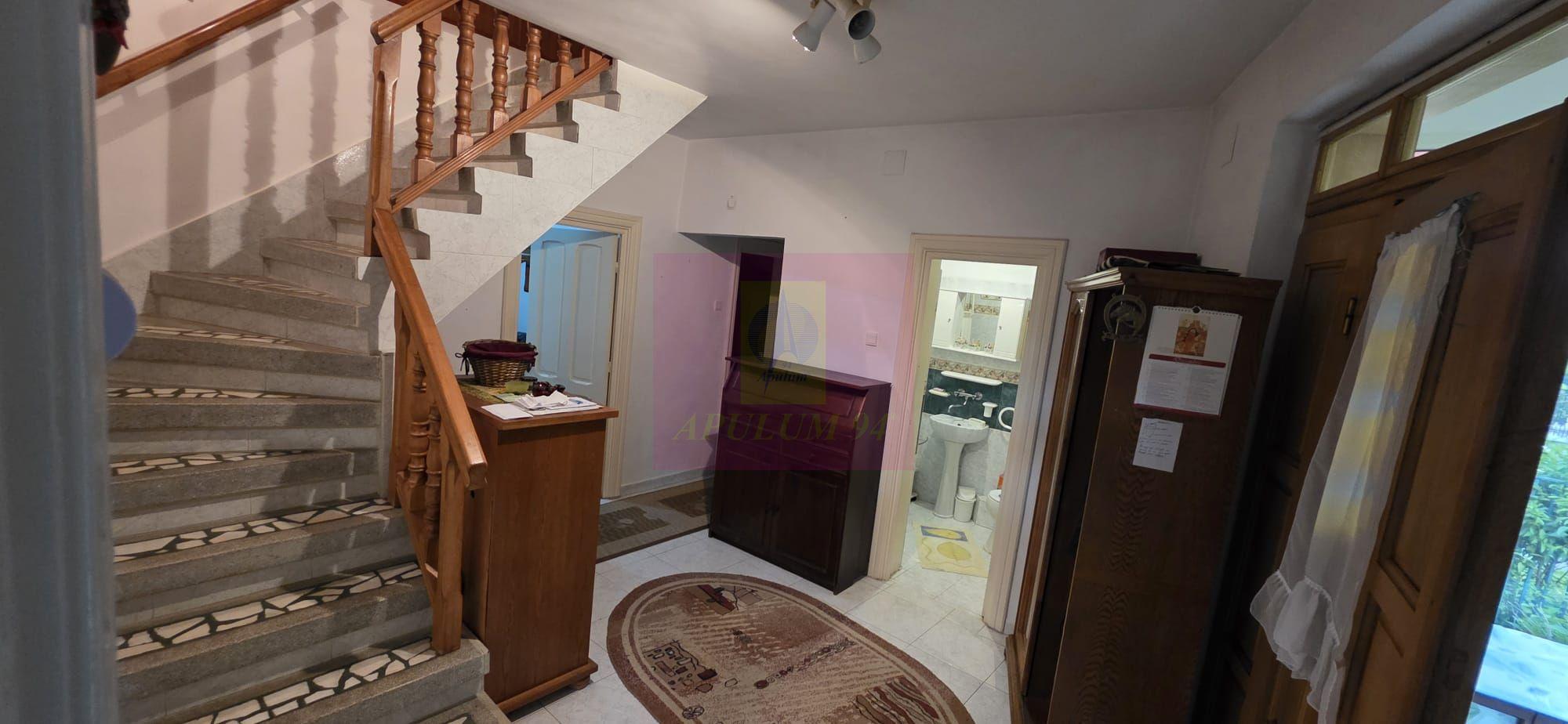 Vila de vanzare cu 6 camere si teren de 5116 mp in Cornu, Prahova - 17