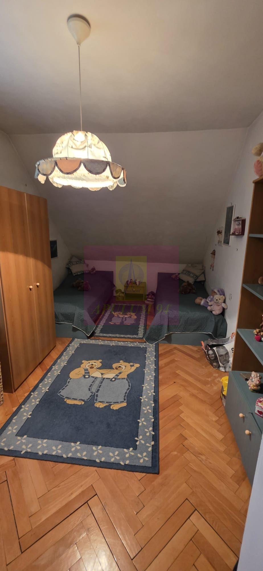 Vila de vanzare cu 6 camere si teren de 5116 mp in Cornu, Prahova - 20