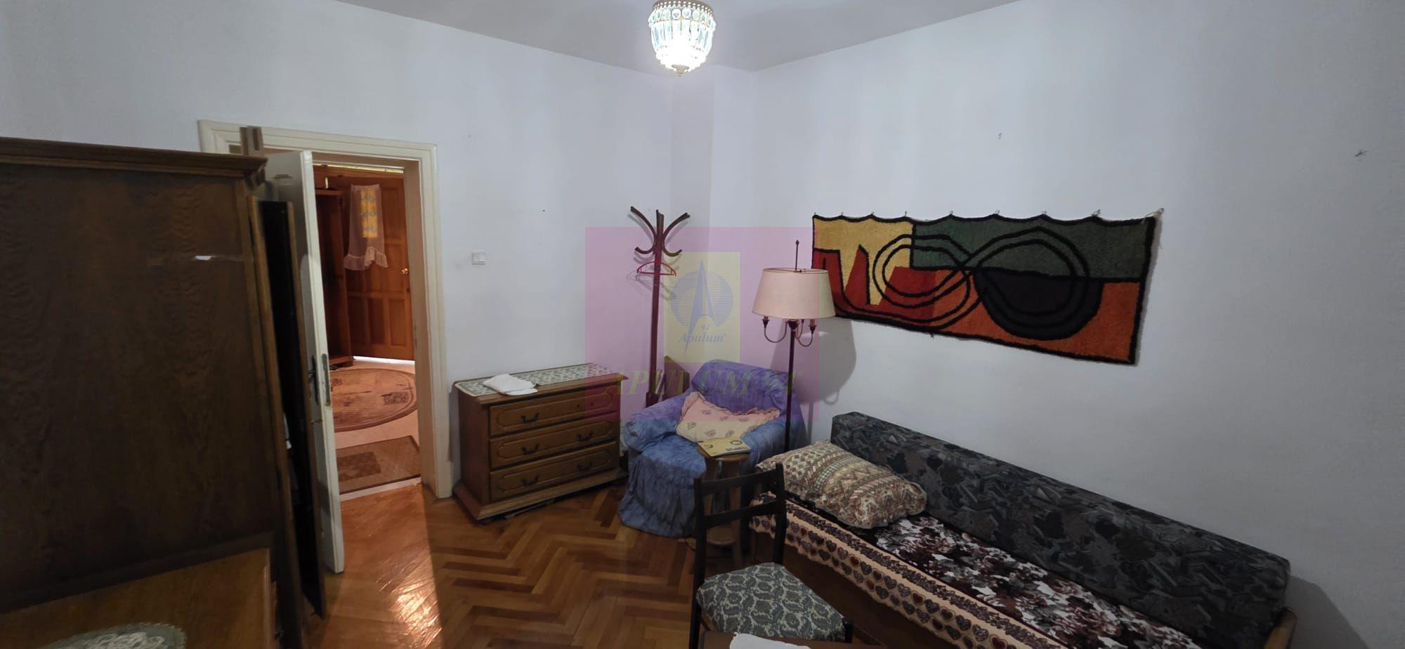 Vila de vanzare cu 6 camere si teren de 5116 mp in Cornu, Prahova - 8