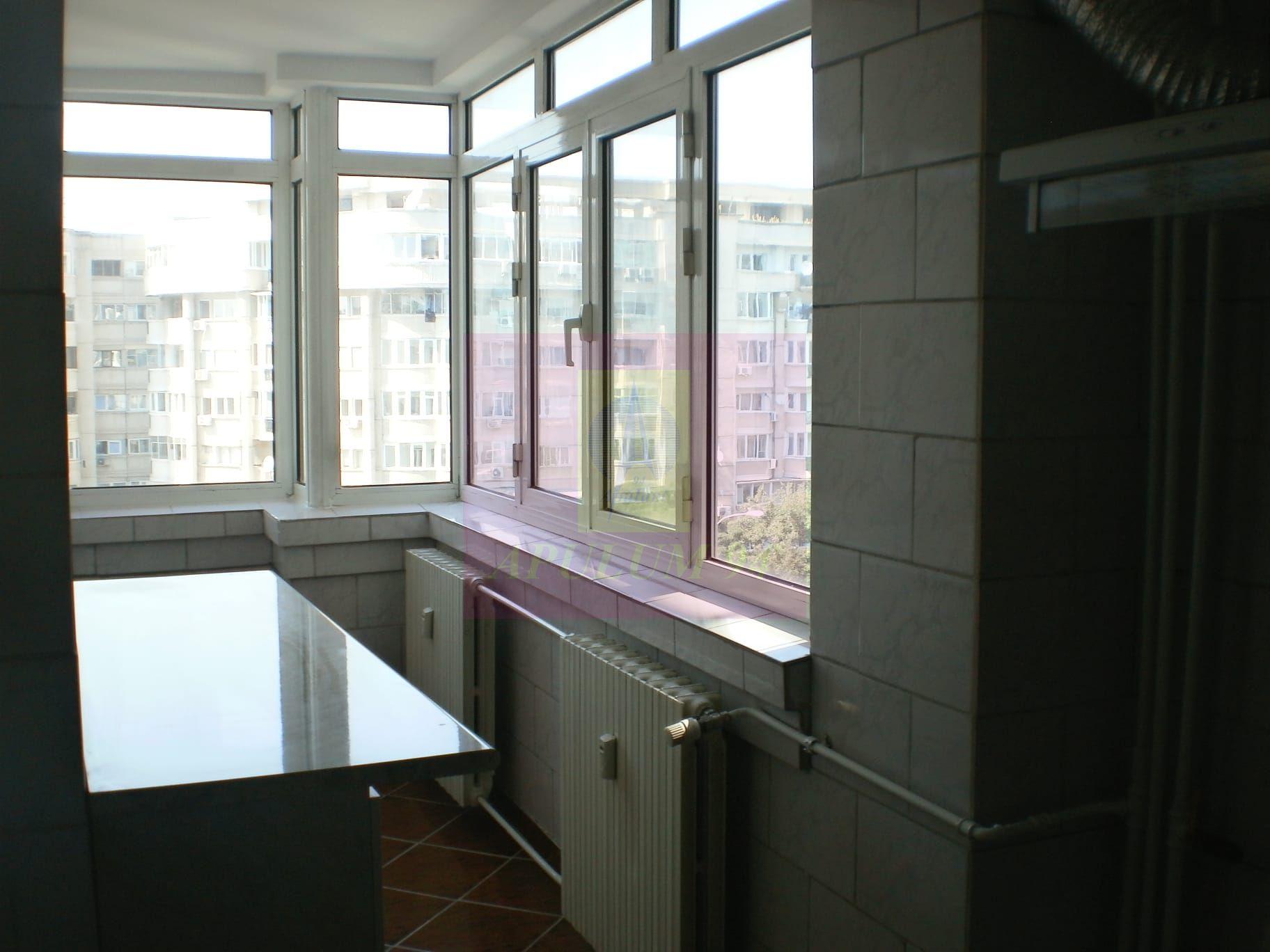 Apartament 3 camere pe bd Decebal stradal - 8
