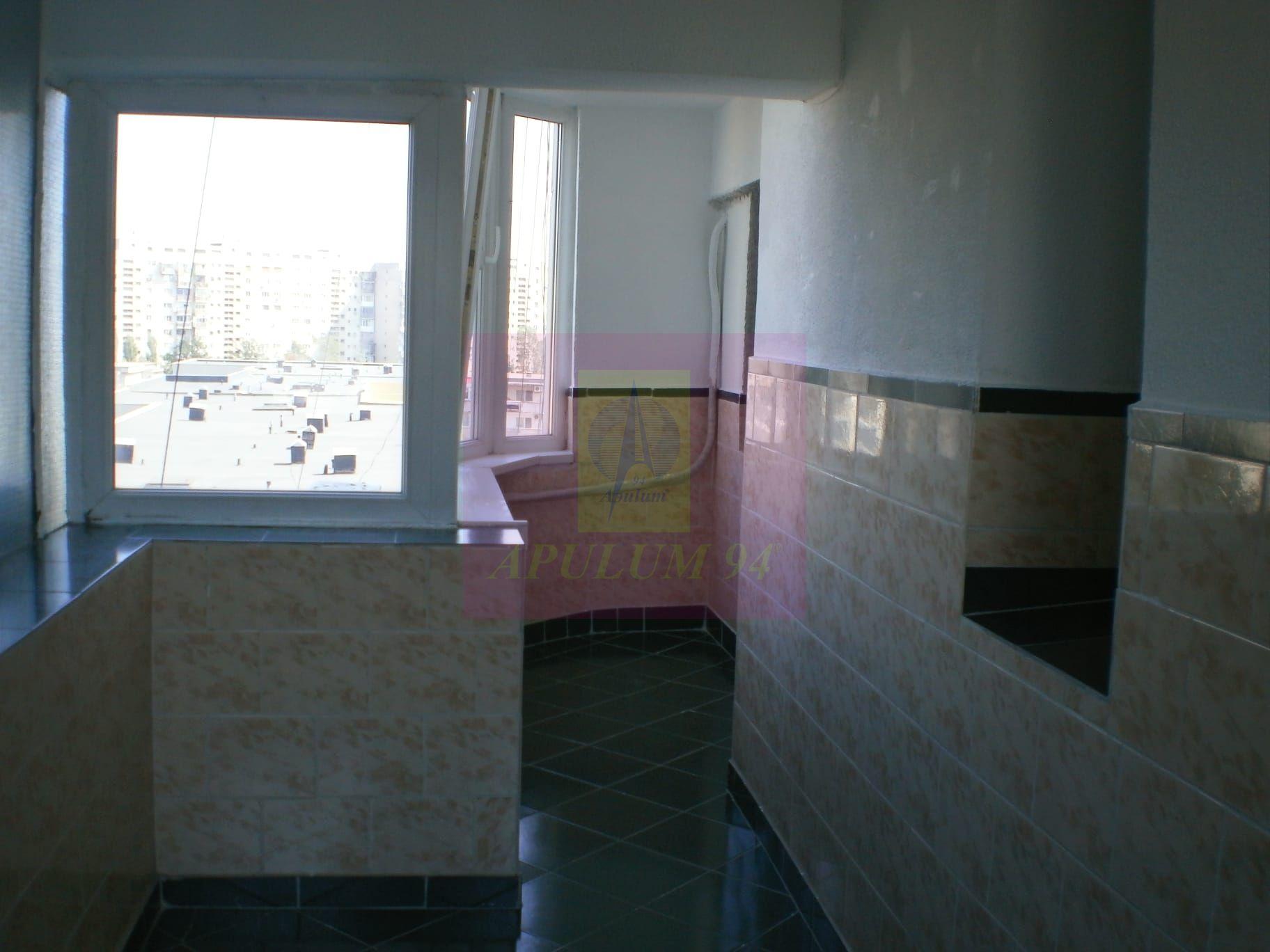 Apartament 3 camere pe bd Decebal stradal - 2