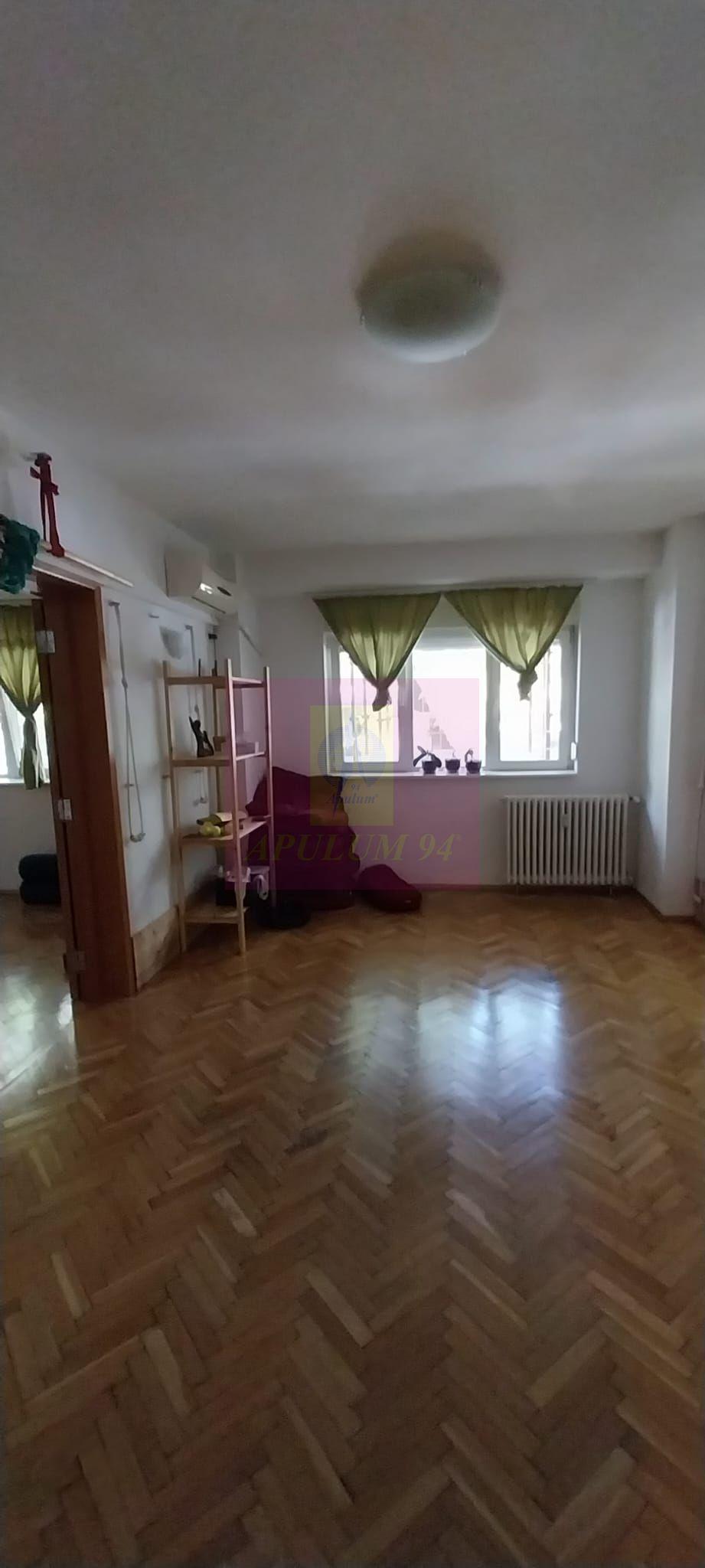Apartament 4 camere Piata Muncii - 1