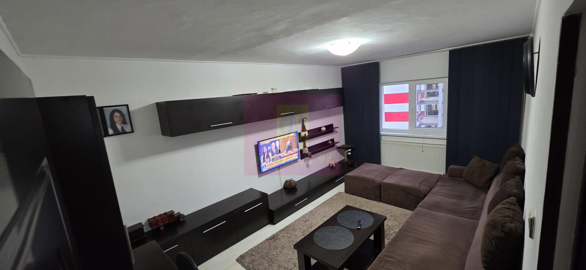 Apartament cu 2 camere de vânzare în Câmpina, zonă Central - 4