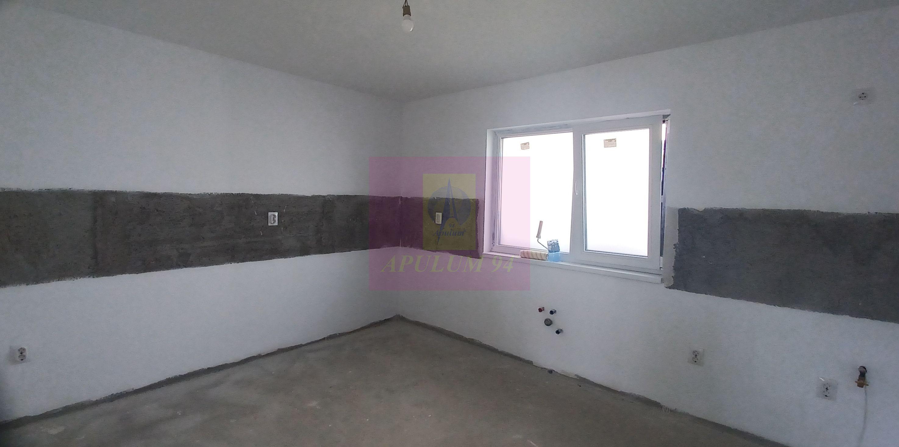 Săbăreni, casă nouă parter 147 mp, curte 400 mp - 9