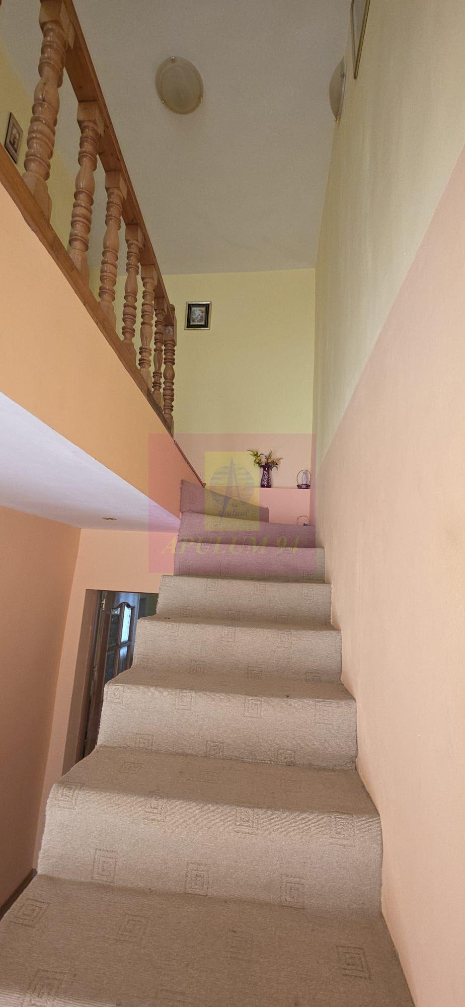 Casa de vanzare cu 3 camere in Poiana Campina - 11