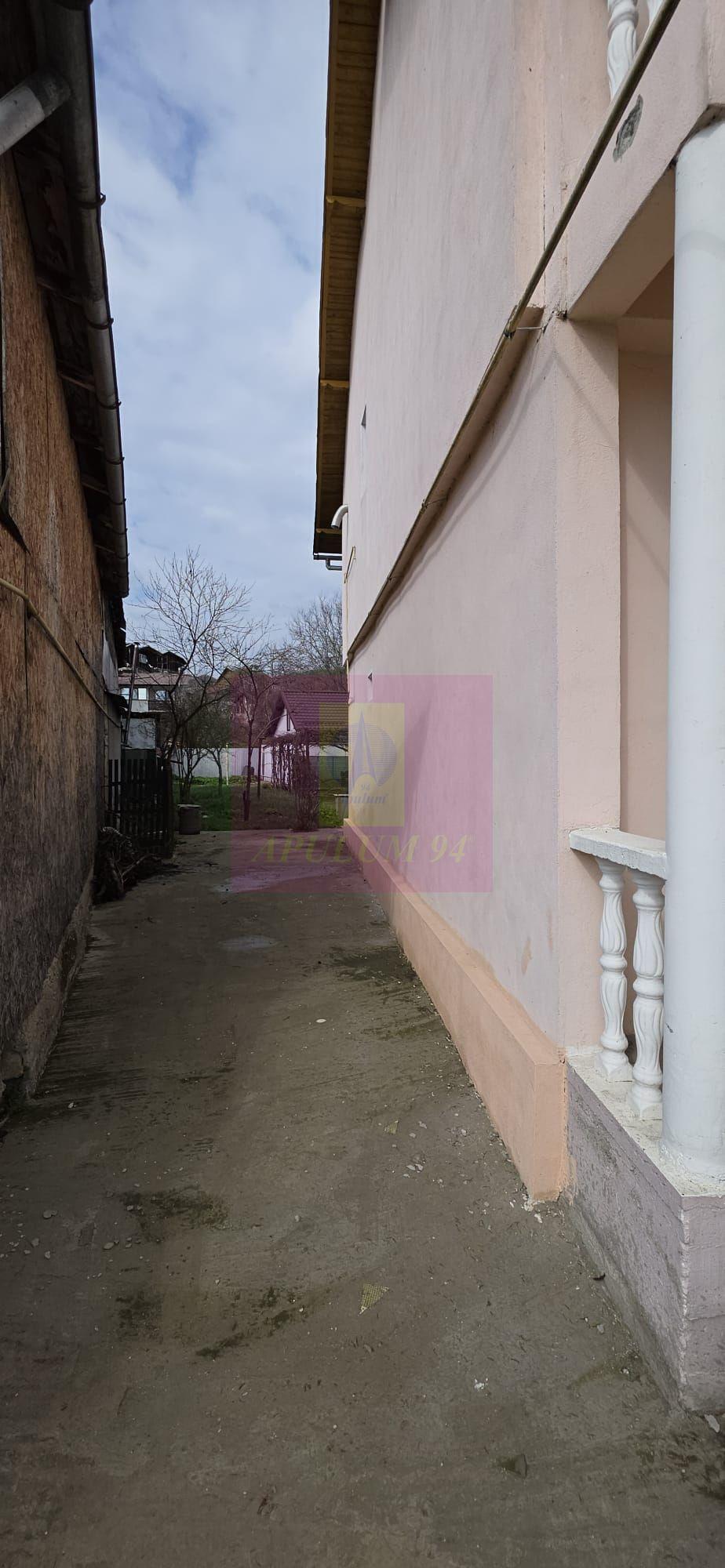 Casa de vanzare cu 3 camere in Poiana Campina - 19