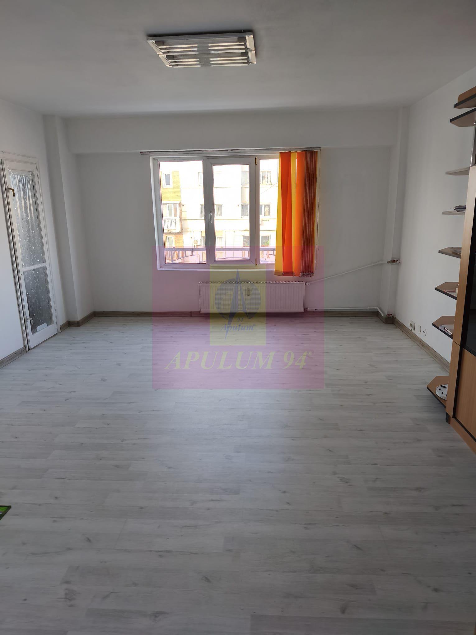 Vanzare apartament in zona Decebal- Calarasilor, metrou magistrala M2 - 1